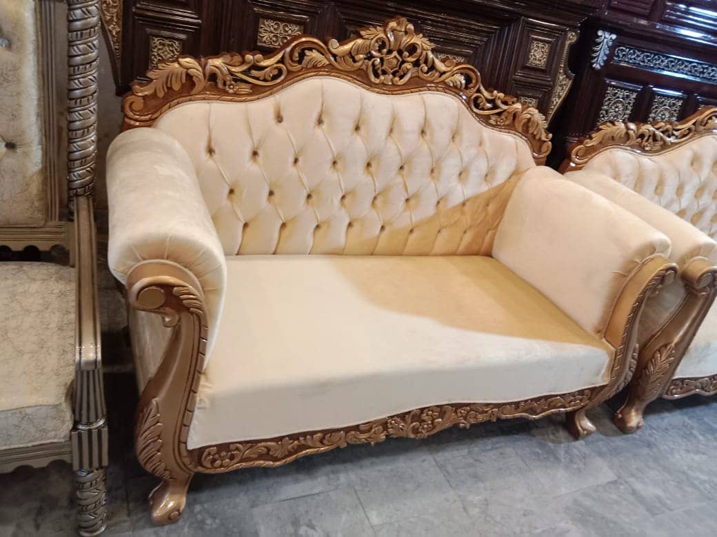 Chinioti Sofa